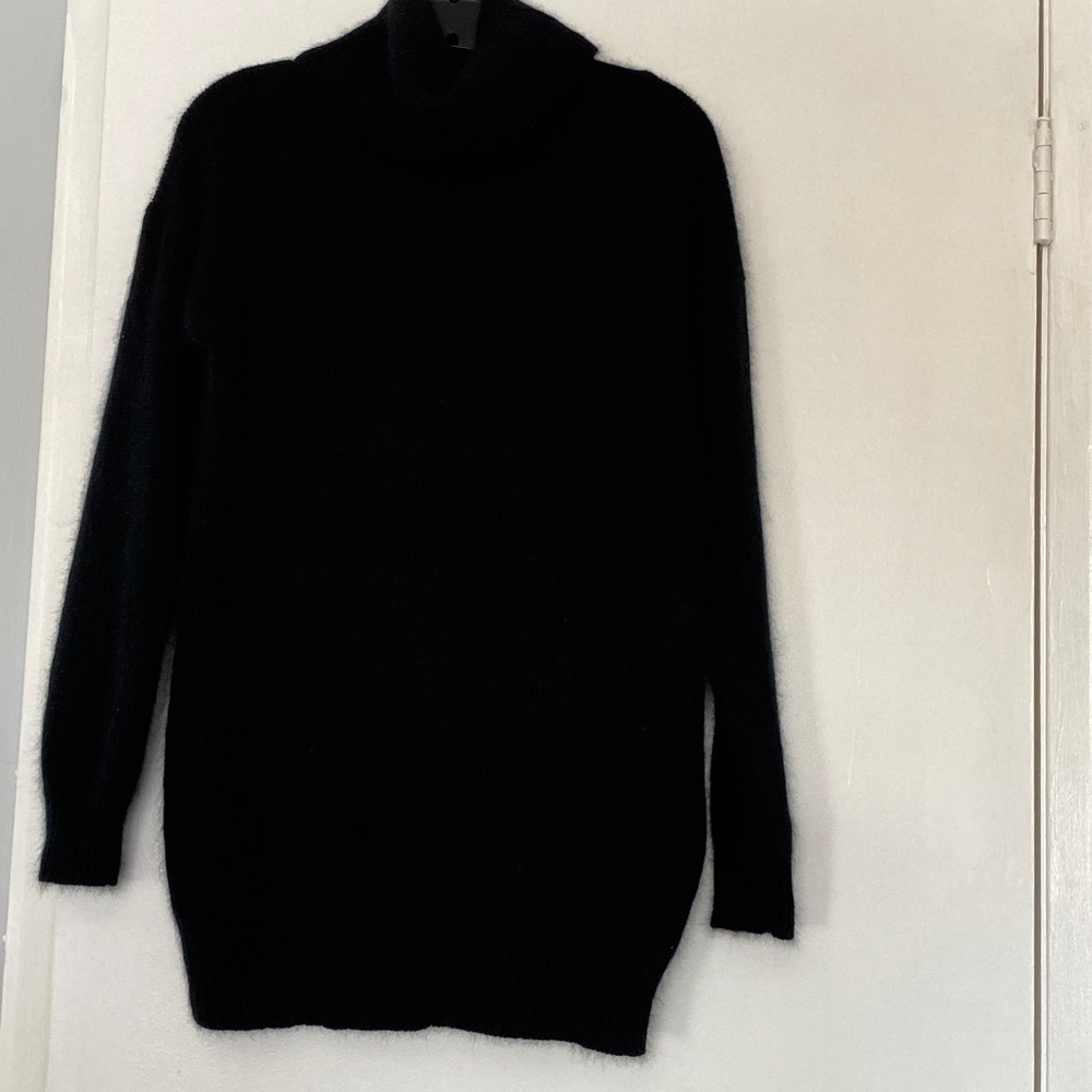 Vintage black turtleneck lambswool and angora